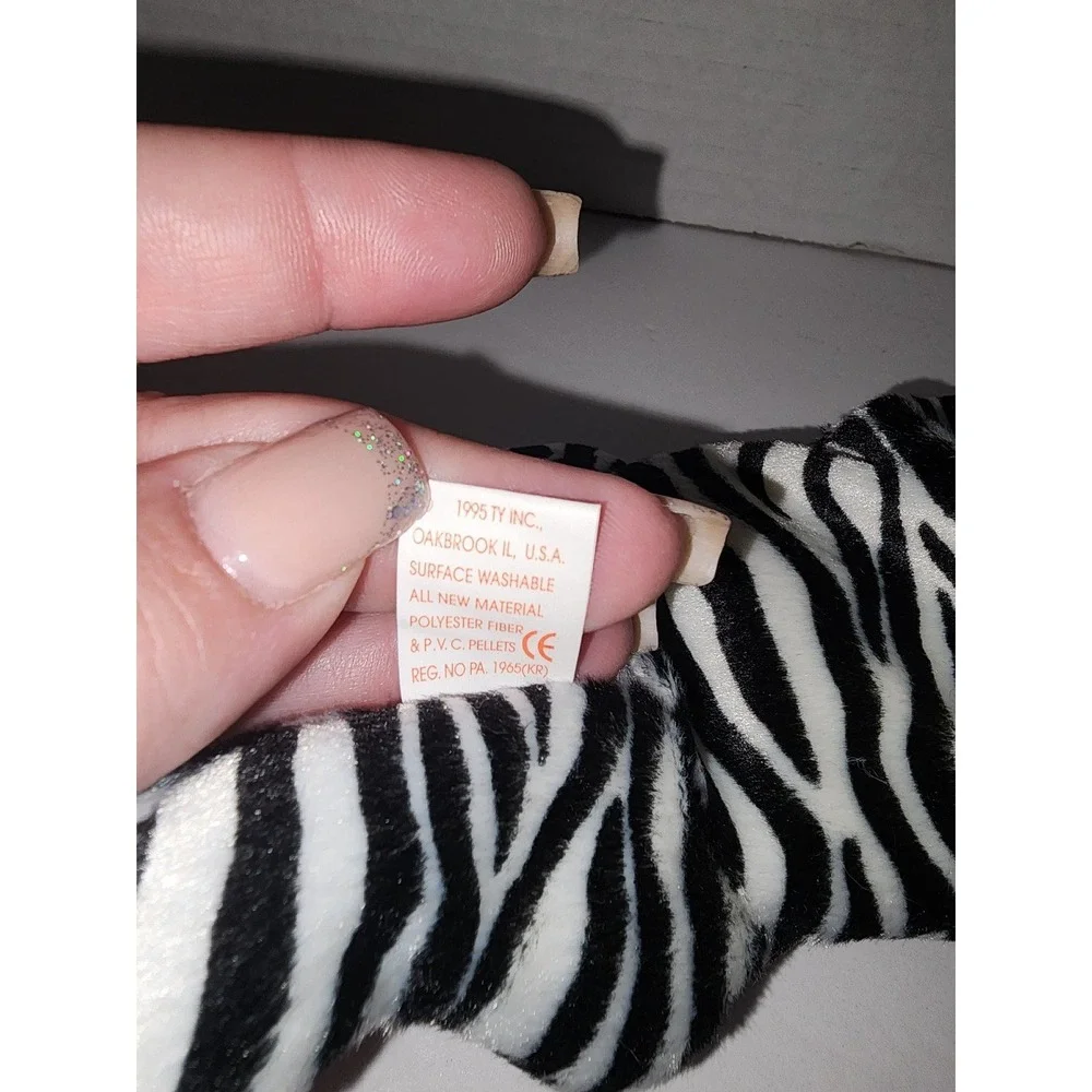 Ry Beanie Babies Ziggy the Zebra December 24 1995 Plush‎